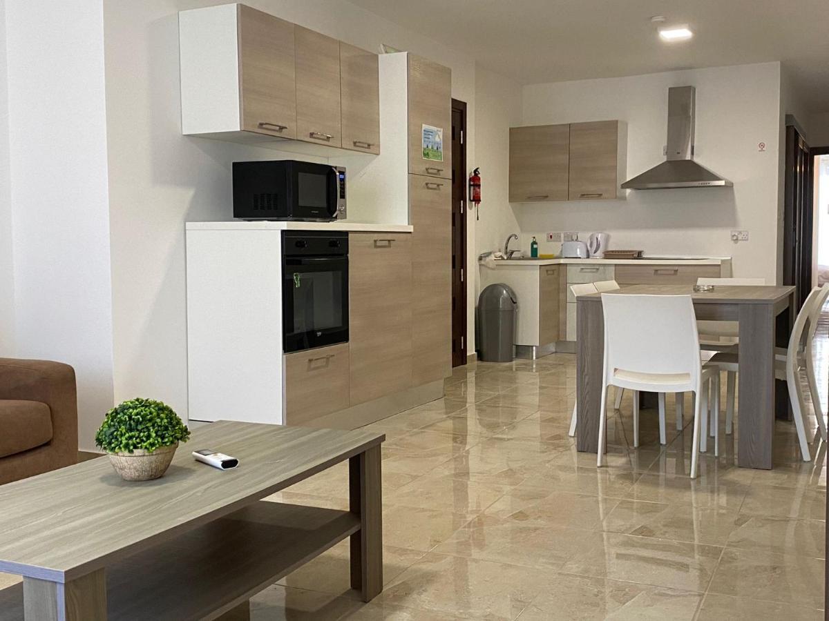 Sunrise Court Apartment Marsaskala Exterior photo