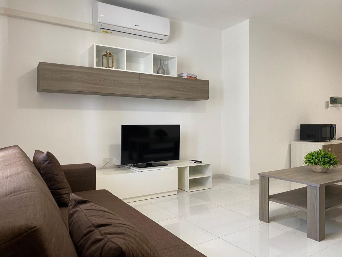 Sunrise Court Apartment Marsaskala Exterior photo